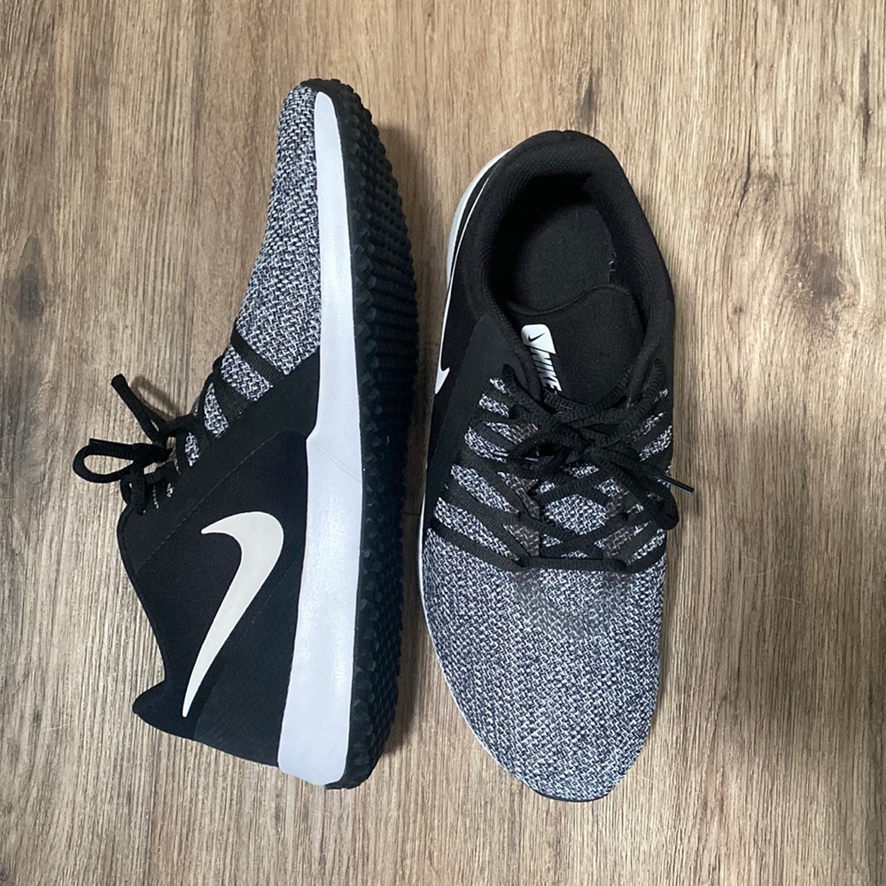 NWOT Men’s Nike Training Shoes
